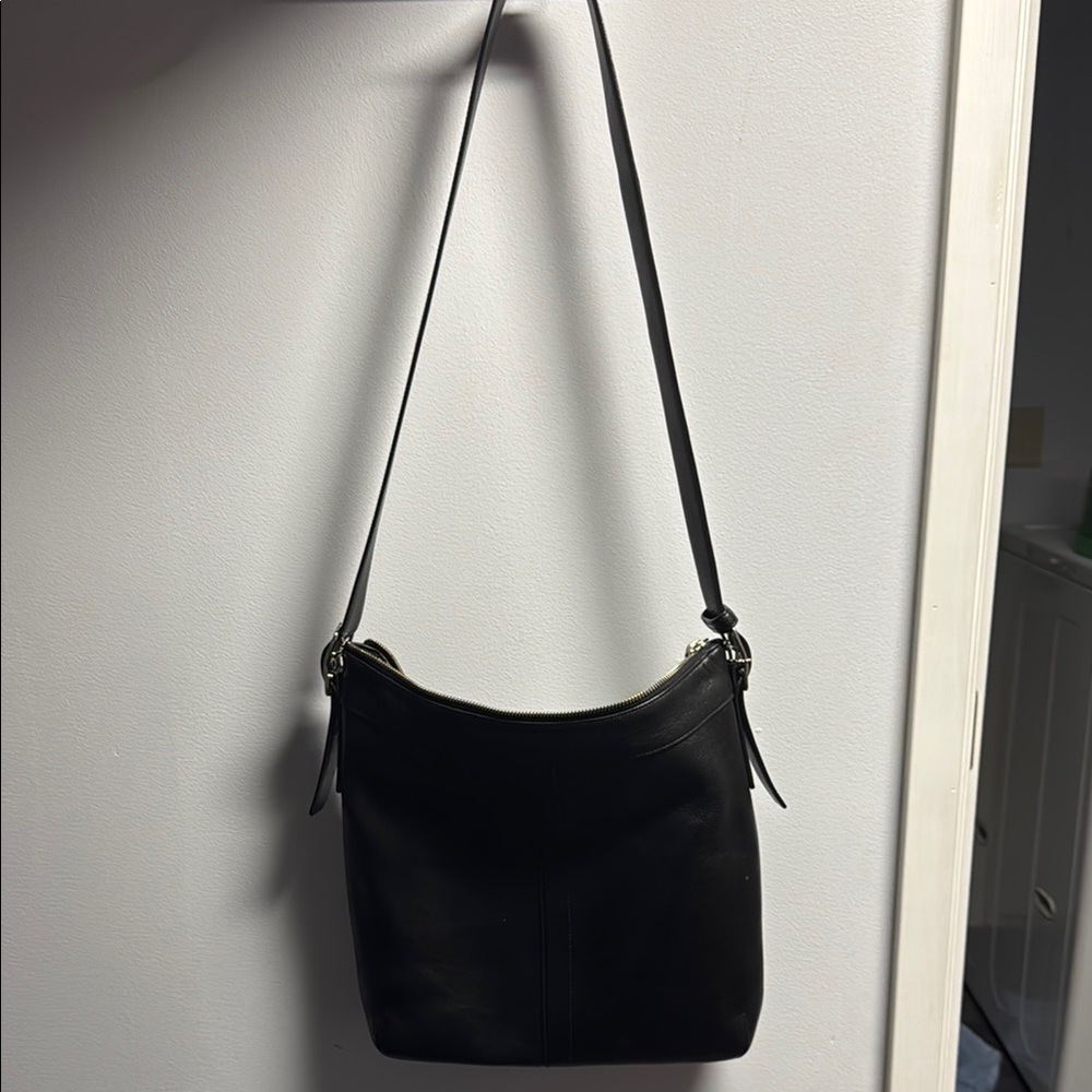 Elegant Black Leather Shoulder Bag